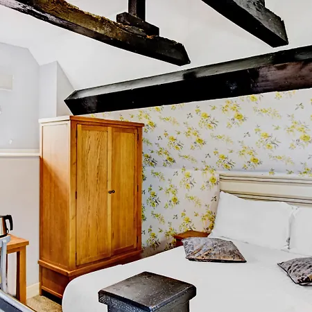 Oyo Dovecote Hotel Birmingham